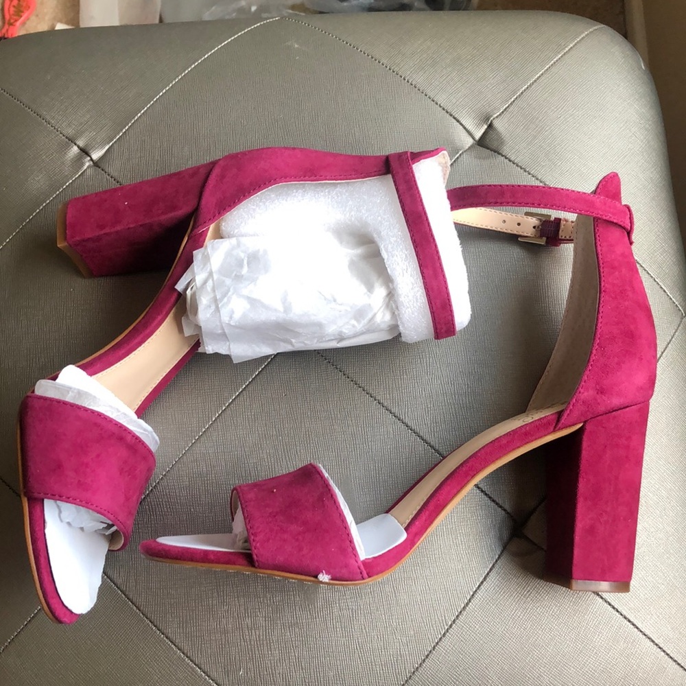 Vince Camuto suede heeled sandal